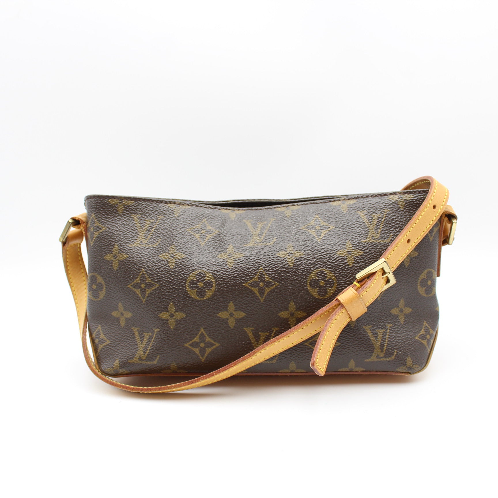 BORSA LOUIS VUITTON TROTTEUR MONOGRAM LB1813 – Beatrice's Closet