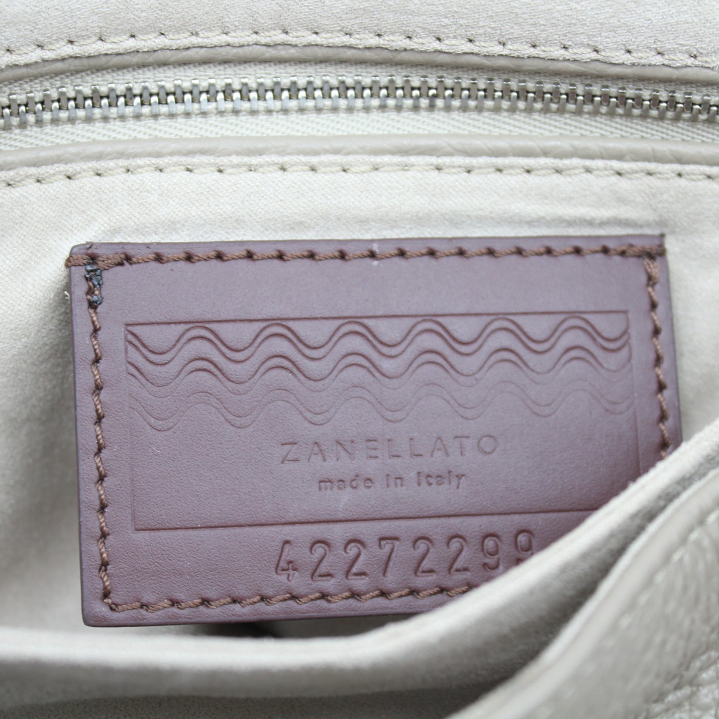 BORSA POSTINA ZANELLATO IN PELLE MARTELLATA GREY CRETA SMALL ZB121