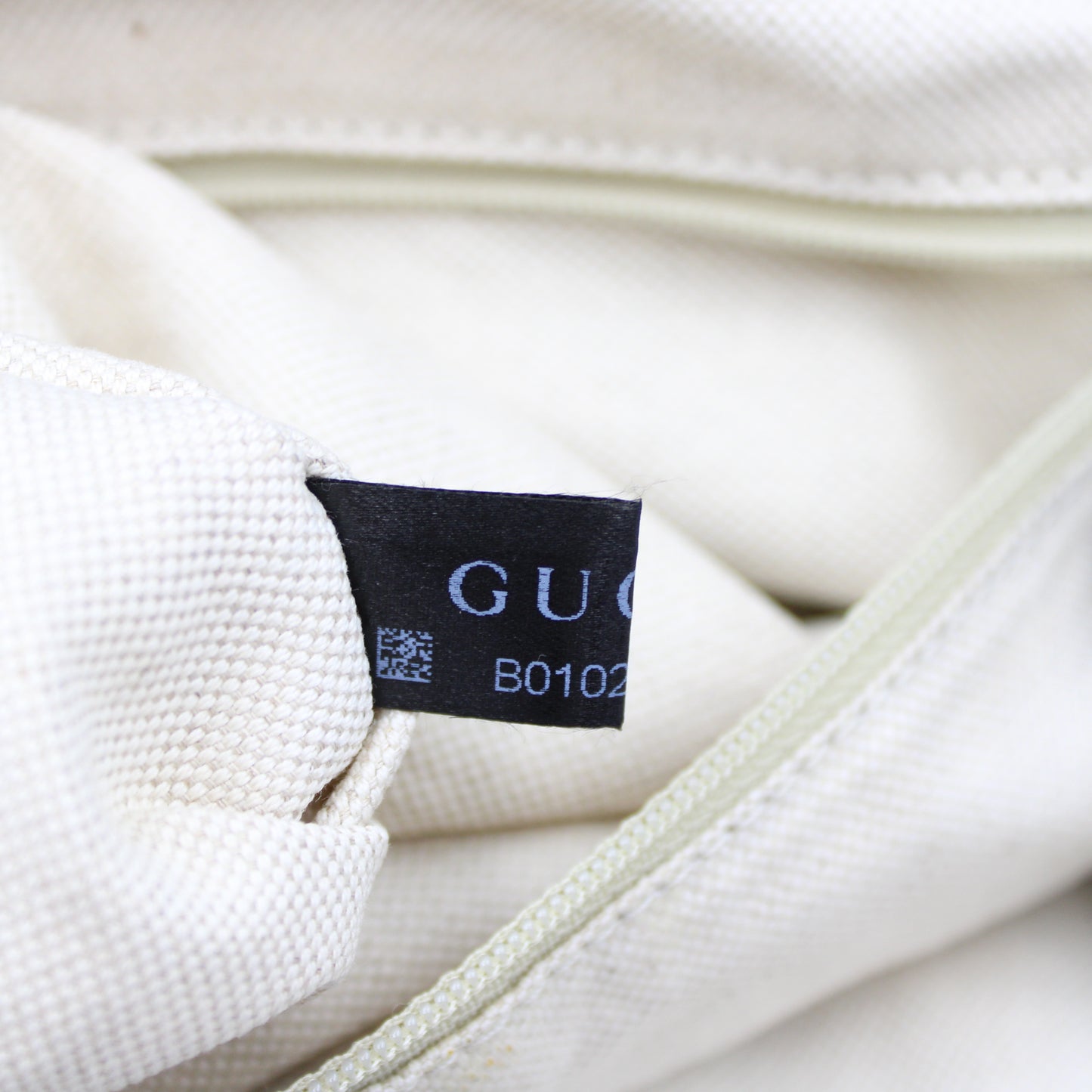 BORSA GUCCI SUKEY IN TESSUTO GG PELLE NERA