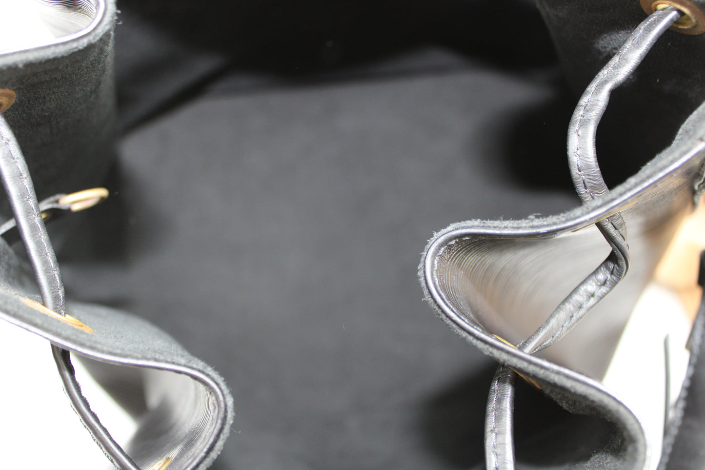 BORSA LOUIS VUITTON PETIT NOE IN PELLE EPI NERA LB1881