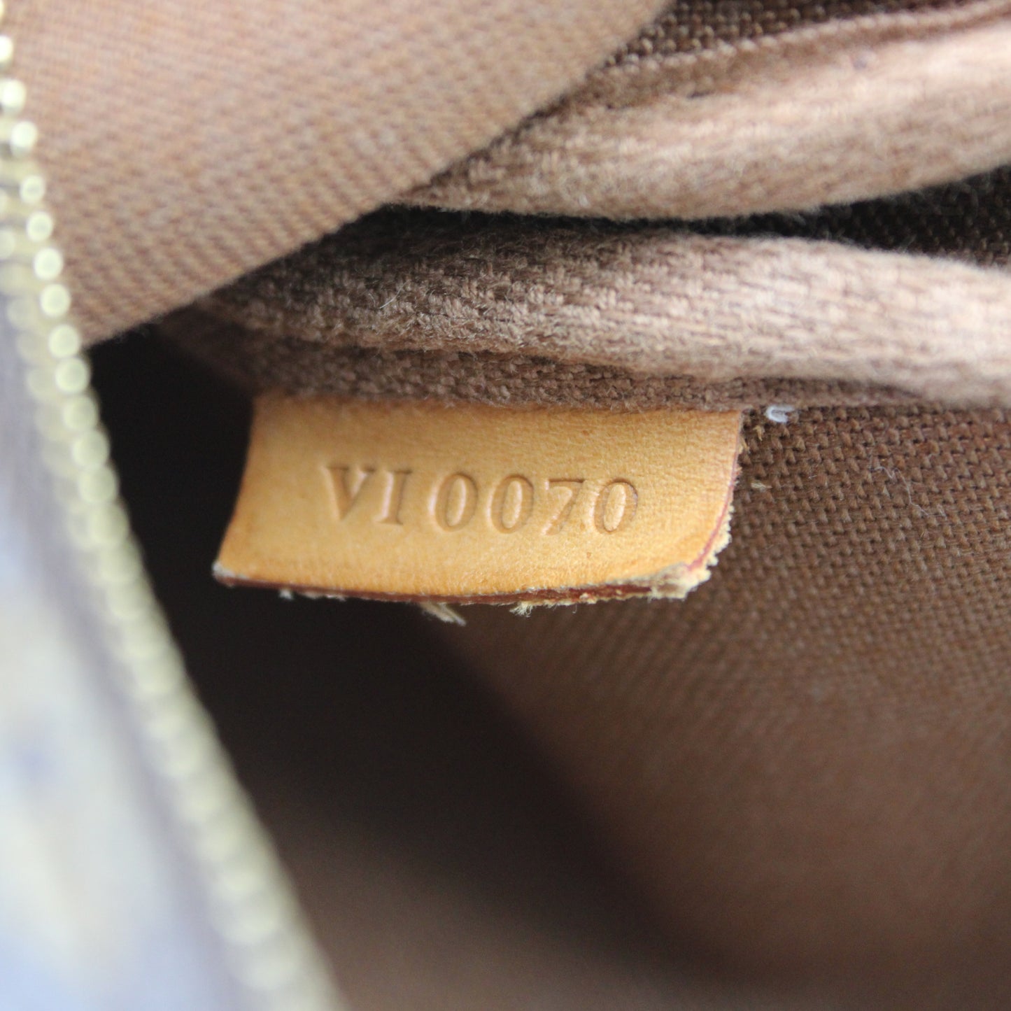 BORSA LOUIS VUITTON POCHETTE ACCESSOIRES MONOGRAM LB1886