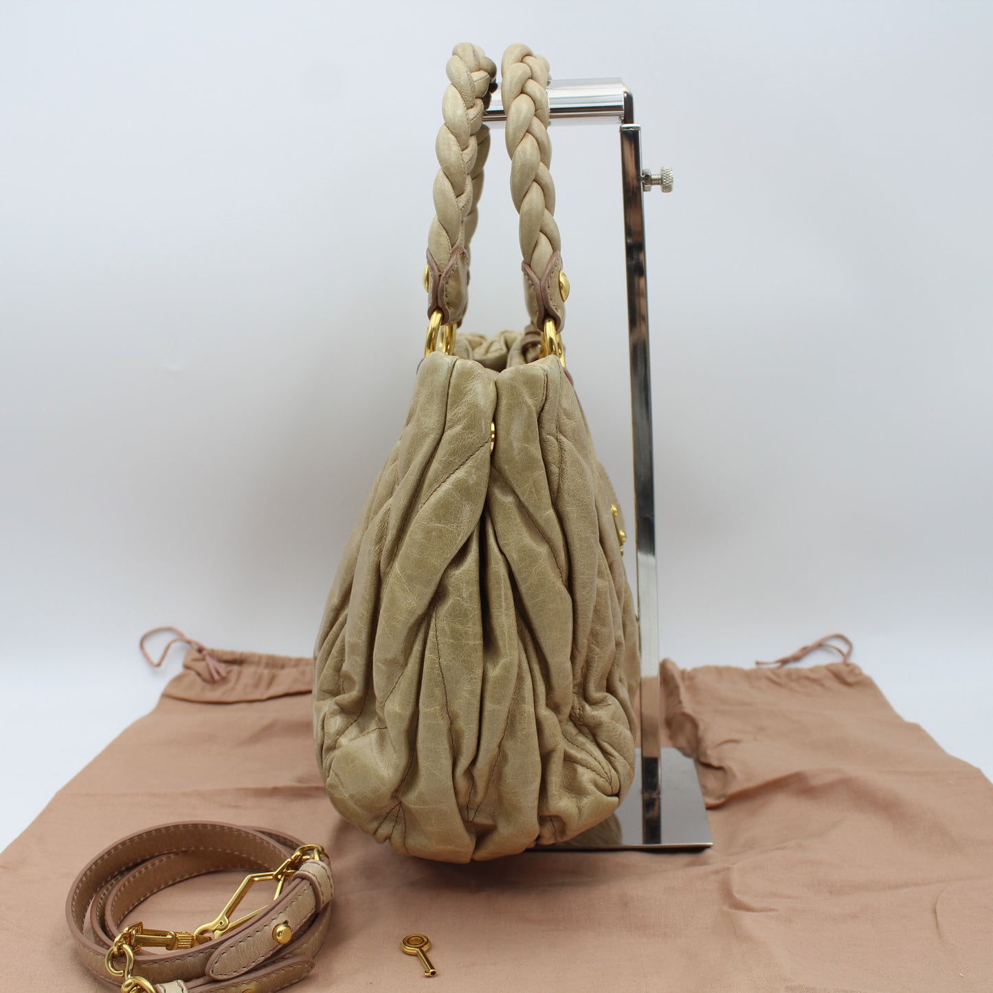 BORSA MIU MIU IN PELLE MATELASSE LUX MB109
