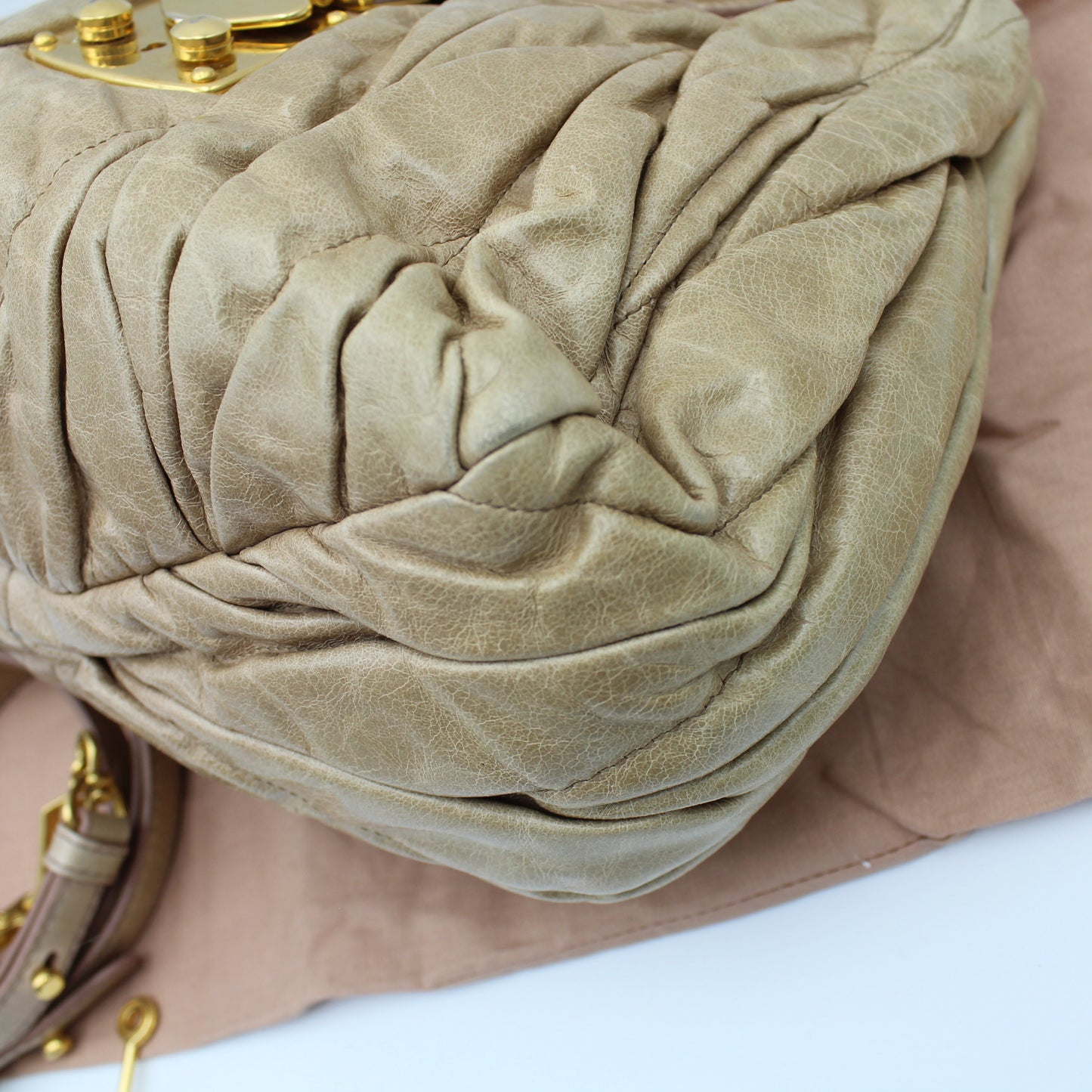BORSA MIU MIU IN PELLE MATELASSE LUX MB109