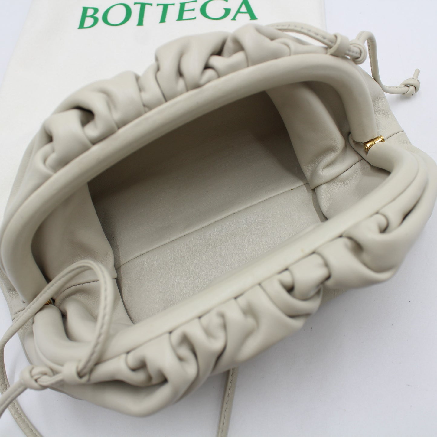 BORSA BOTTEGA VENETA MINI POUCH BIANCO OB109