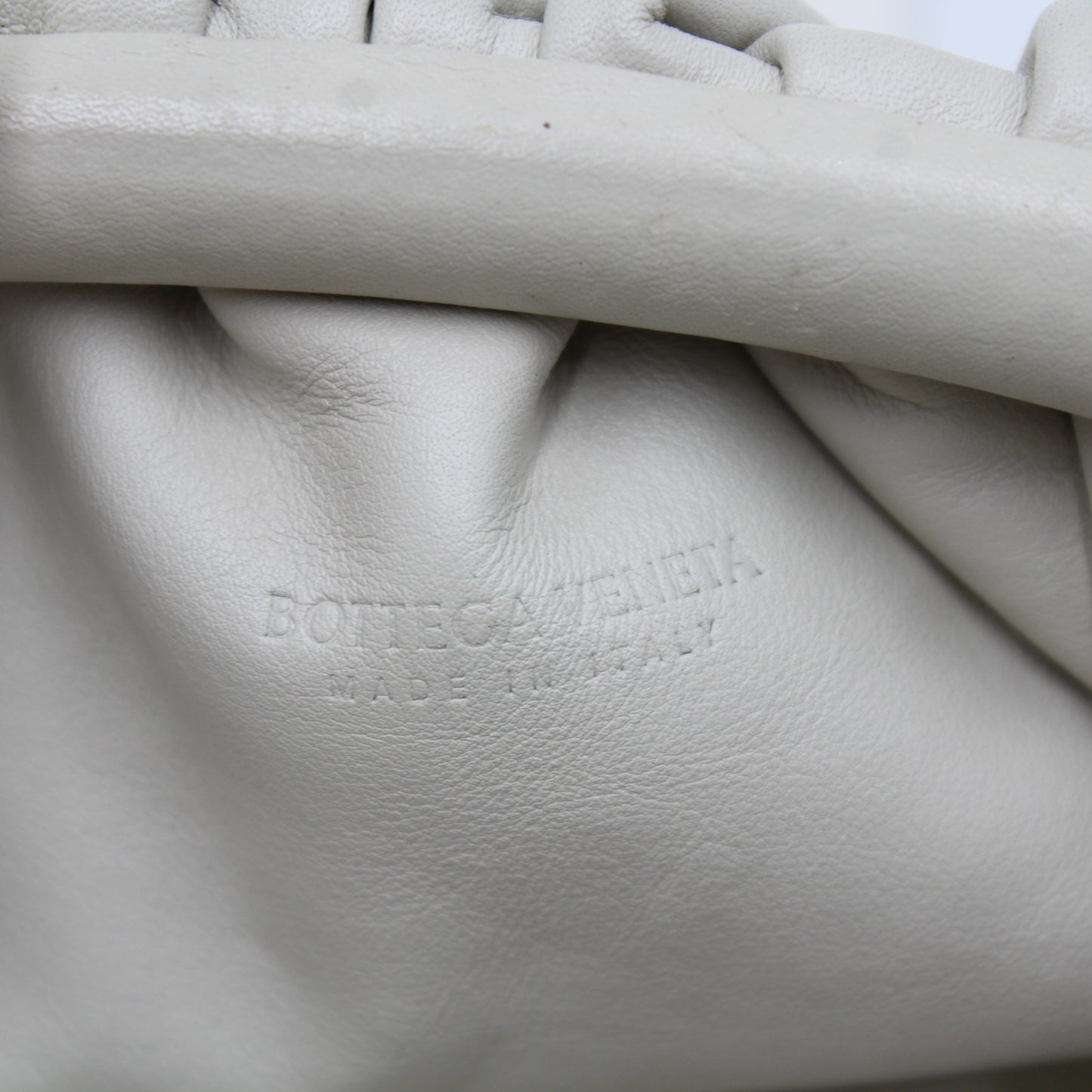 BORSA BOTTEGA VENETA MINI POUCH BIANCO OB109