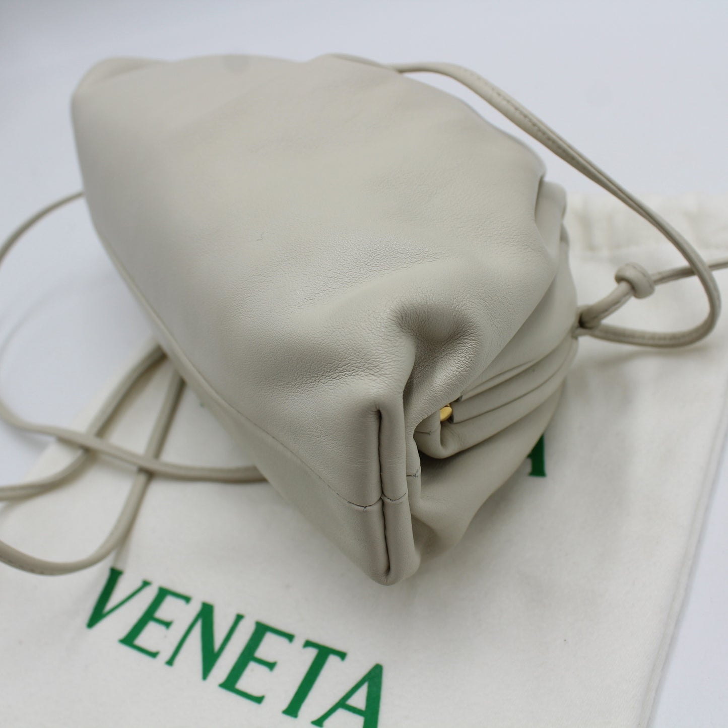 BORSA BOTTEGA VENETA MINI POUCH BIANCO OB109