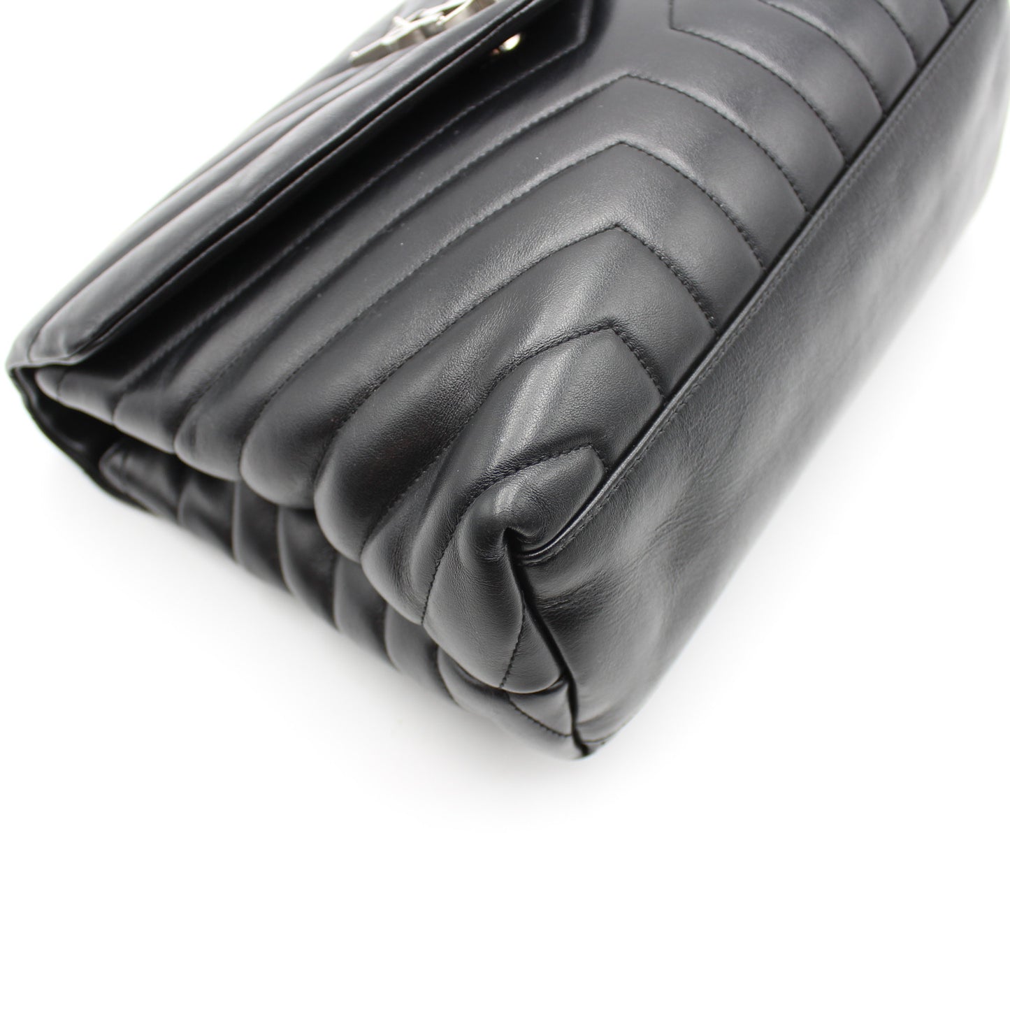 BORSA SAINT LAURENT LOULOU MEDIA IN PELLE NERA YB117