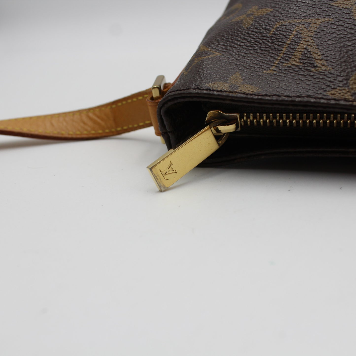 BORSA LOUIS VUITTON TROTTEUR MONOGRAM LB1792
