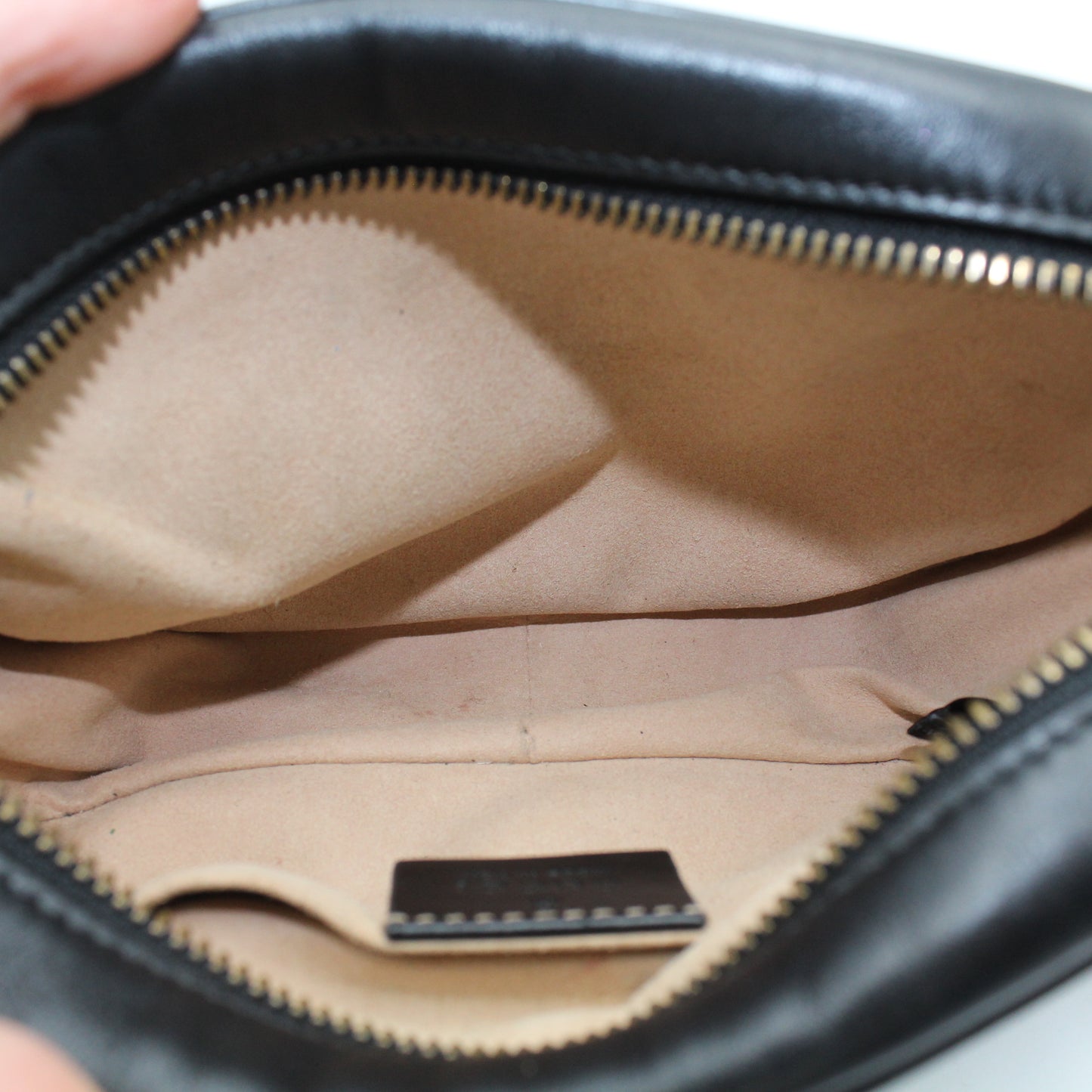 BORSA GUCCI GG MARMONT CAMERA BAG MINI MATELASSE GB216