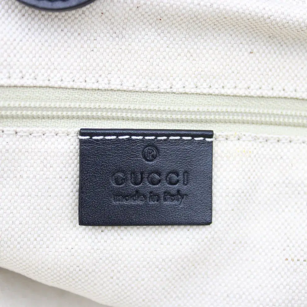 BORSA GUCCI SUKEY IN TESSUTO GG E PELLE NERA BB104