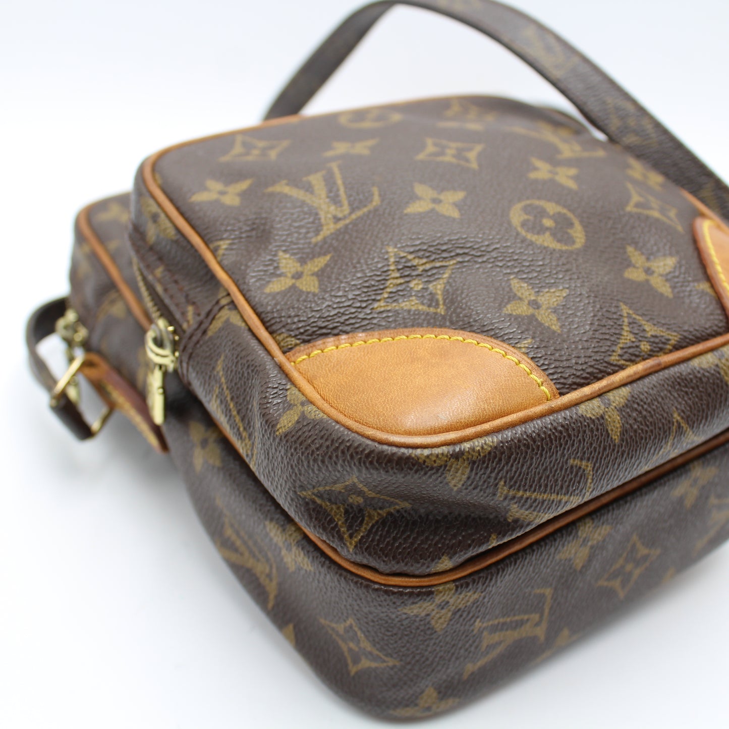 LOUIS VUITTON AMAZON SHOULDER BAG LB1038