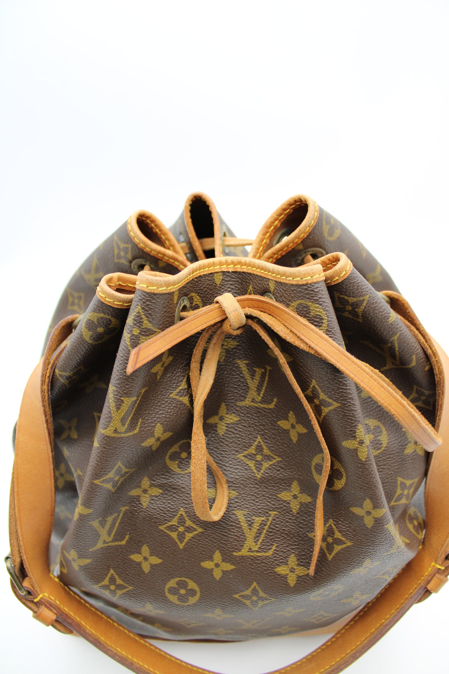 BORSA LOUIS VUITTON NOE MONOGRAM LB1821