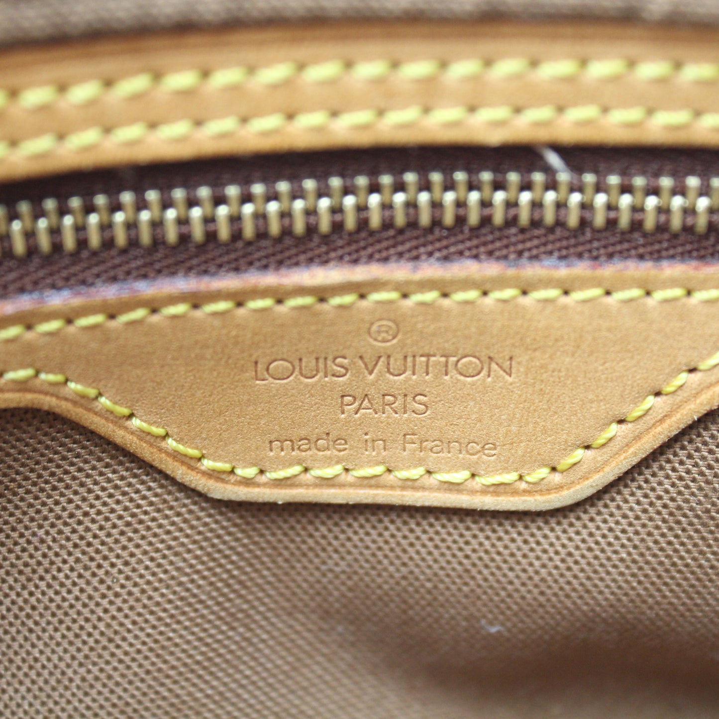 BORSA LOUIS VUITTON TROTTEUR MONOGRAM LB1813