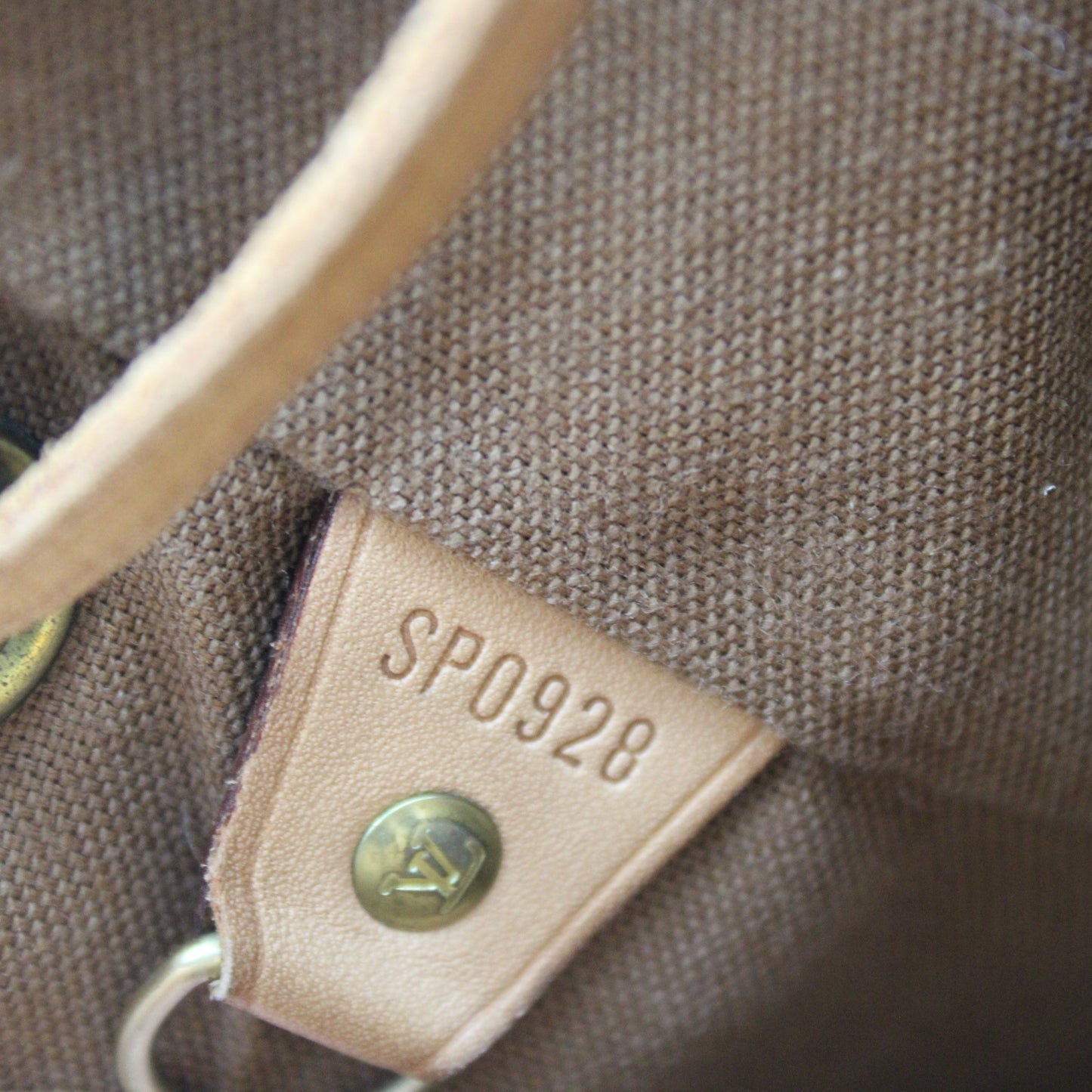 ZAINO LOUIS VUITTON MONTSOURIS MM MONOGRAM LB1826