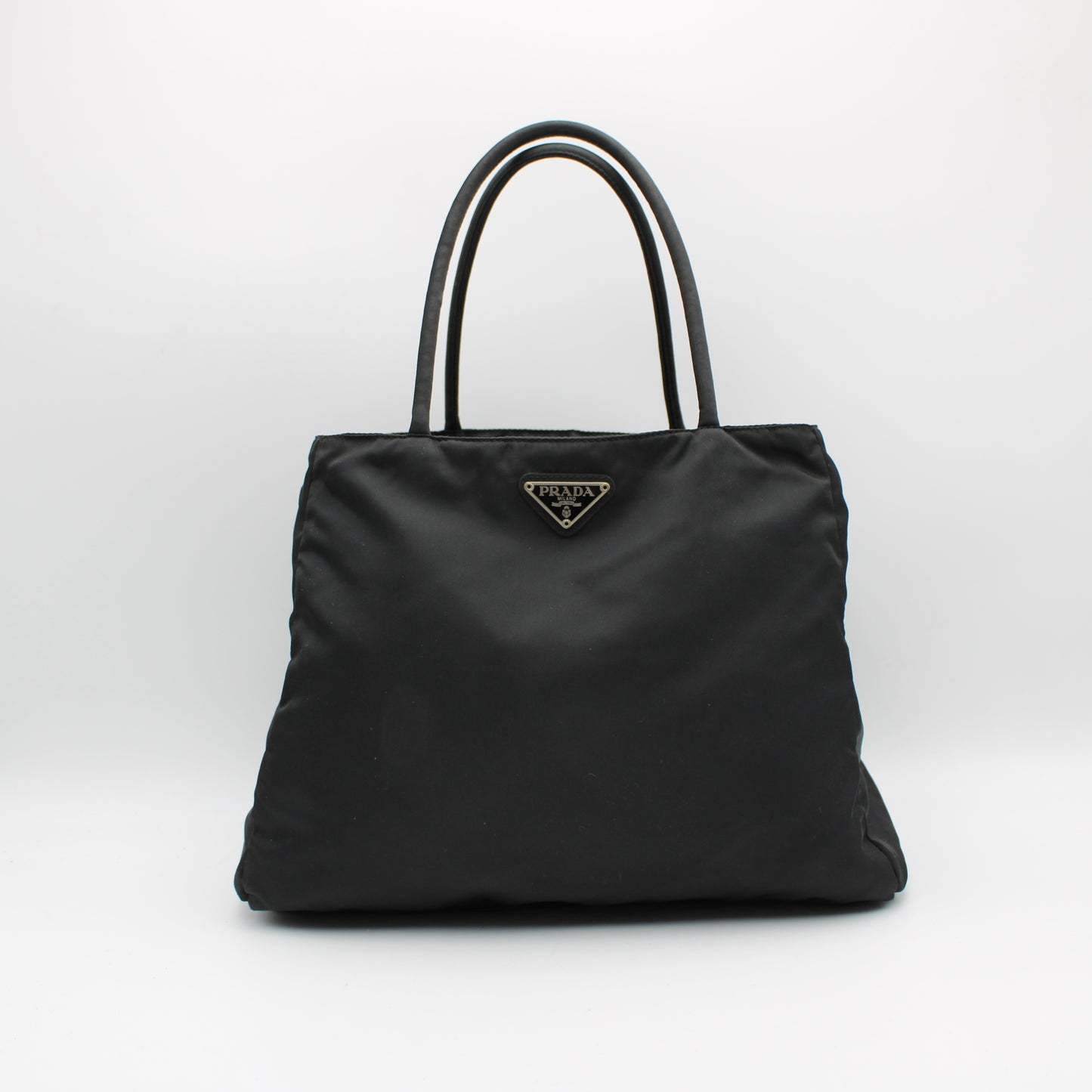 BORSA PRADA TOTE IN RE-NYLON NERA PB211