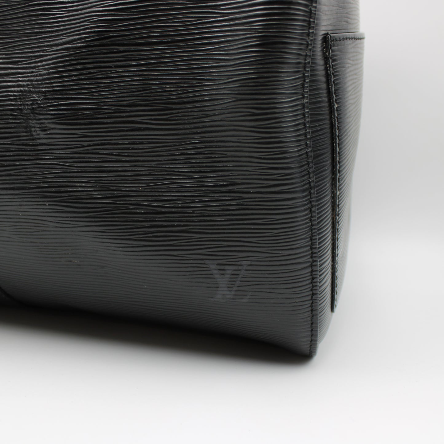 BORSA LOUIS VUITTON KEEPALL 45 IN PELLE EPI NERO LB1828