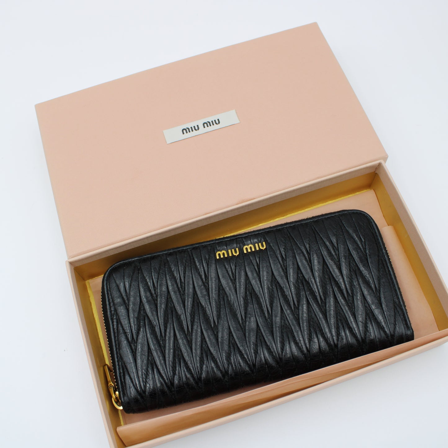 PORTAFOGLIO MIU MIU GRAMDE IN NAPPA MATELASSE NERO