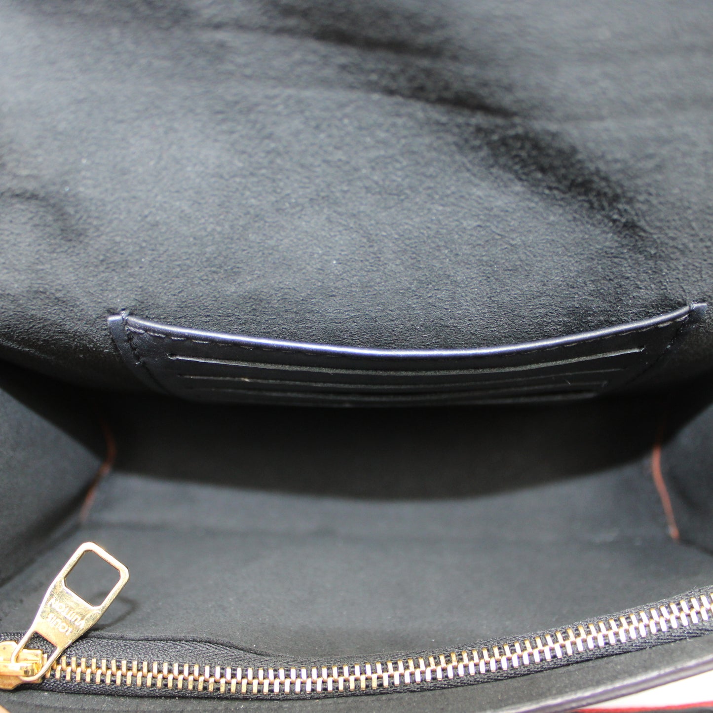 LOUIS VUITTON DAUPHINE WOC LB1854