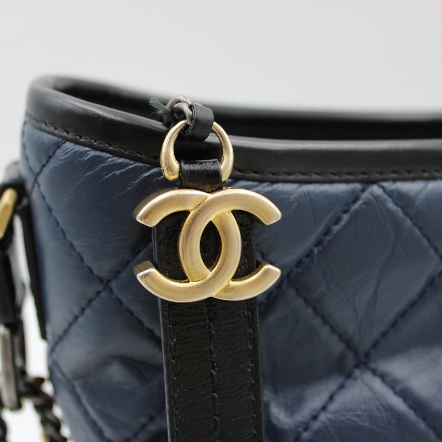 BORSA CHANEL GABRIELLE MEDIA IN PELLE CB267
