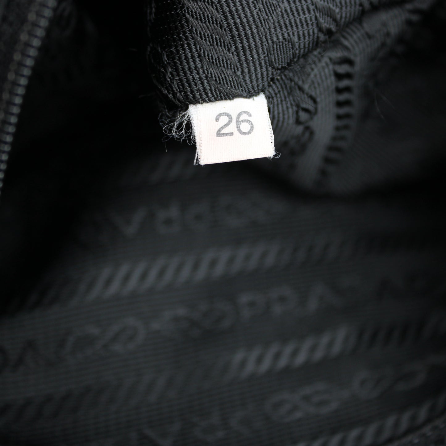 BORSA PRADA IN TELA VELA NERA MESSENGER PB215