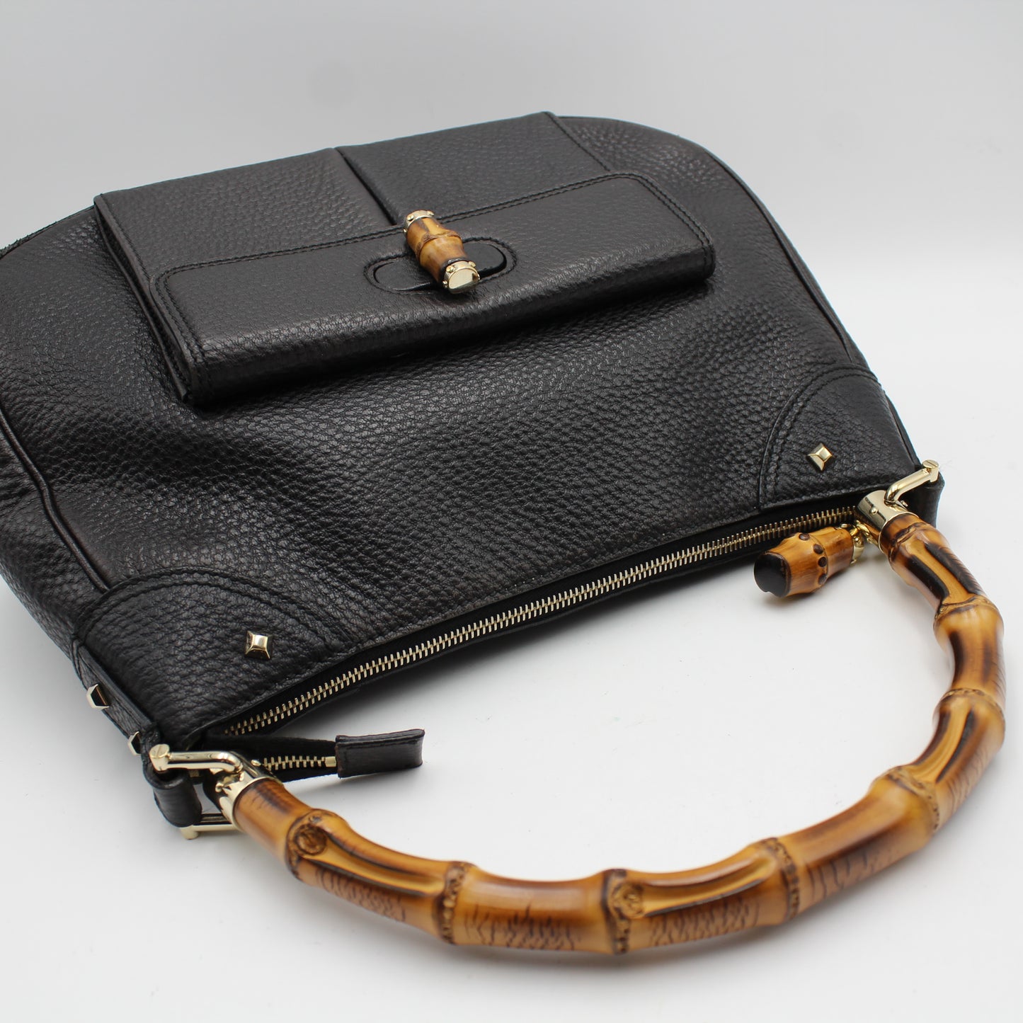 GUCCI HOBO BAMBOO BAG IN BLACK LEATHER GB231