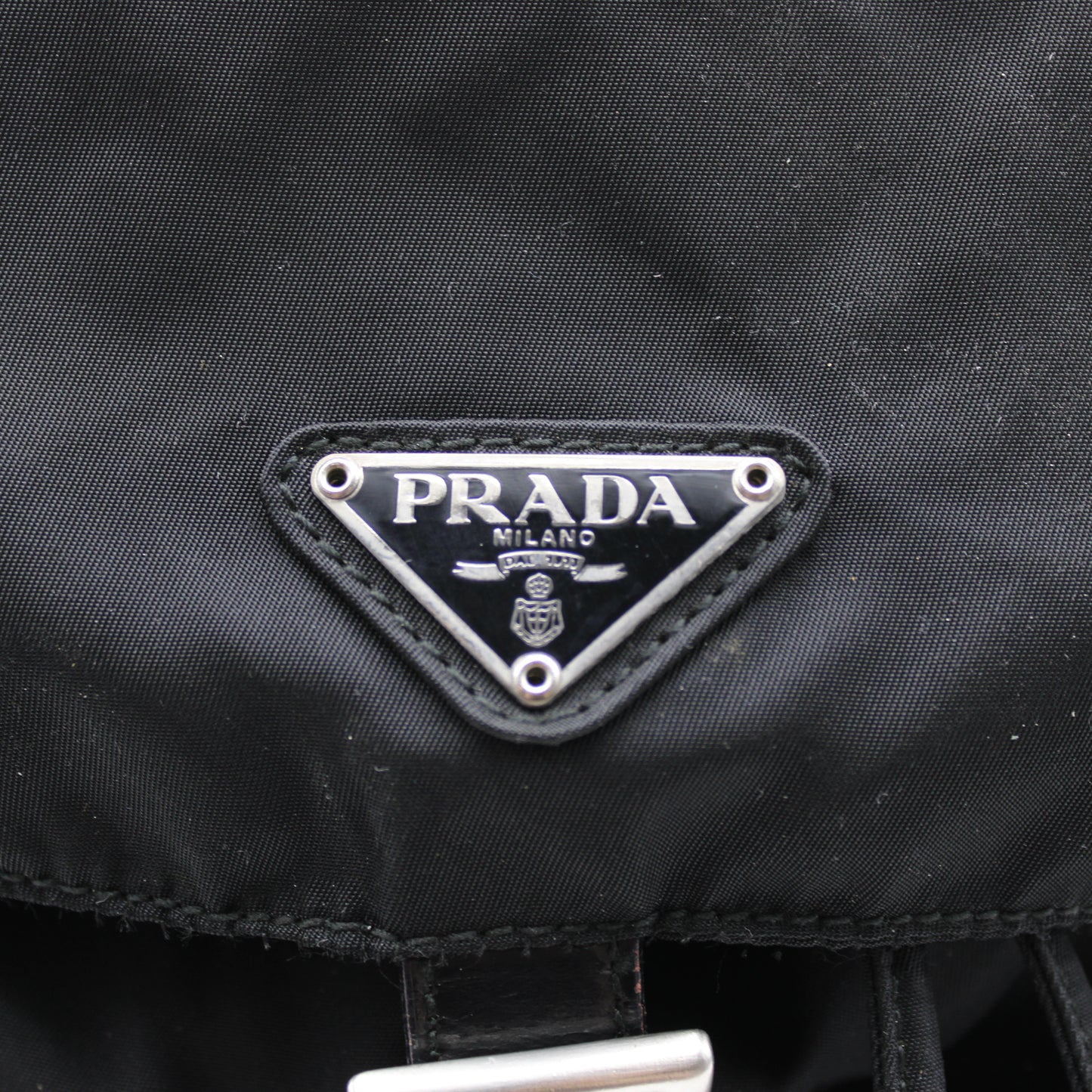 ZAINO PRADA IN RE-NYLON NERO MEDIO PB217