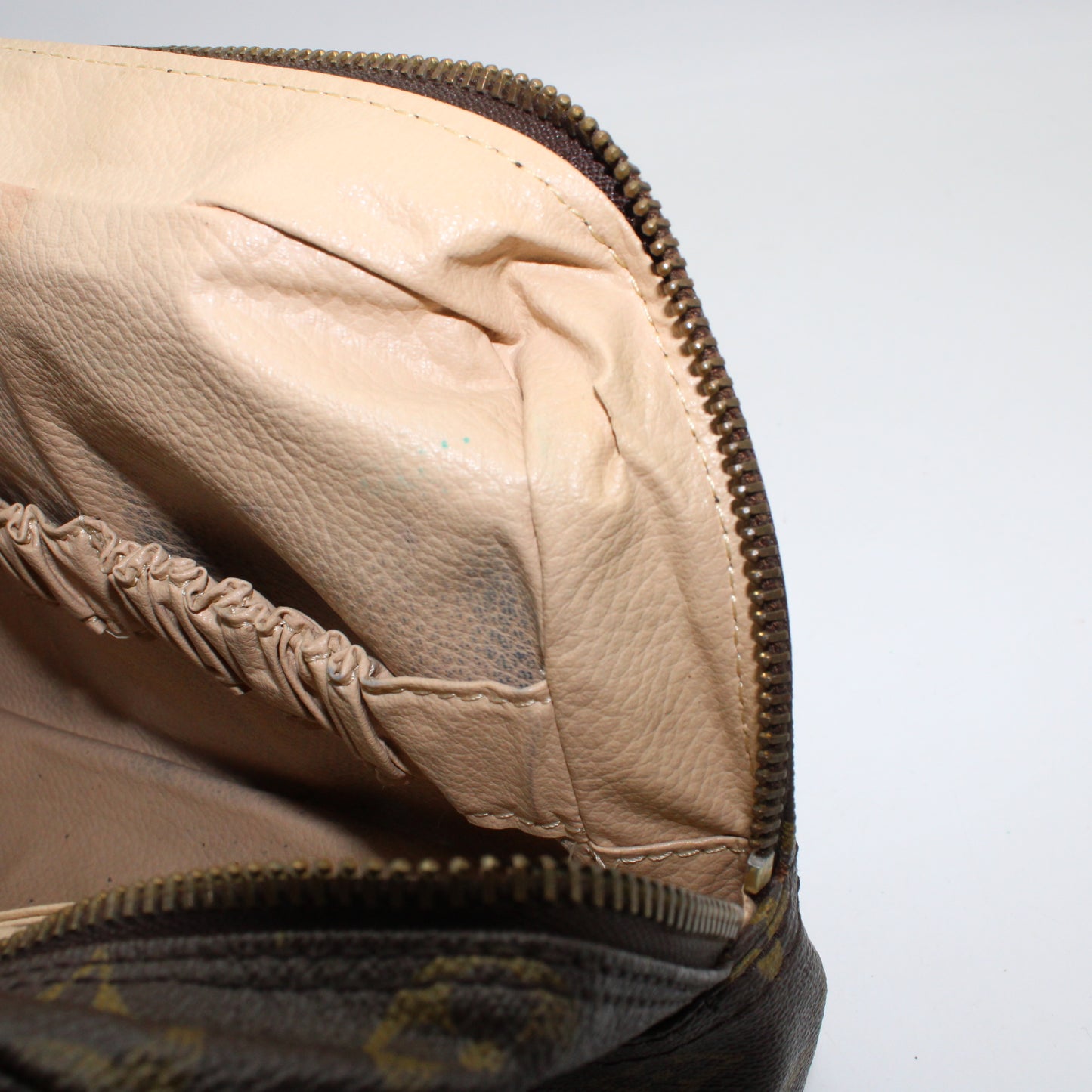 BORSA TROUSSE LOUIS VUITTON 28 GM MONOGRAM LB1929