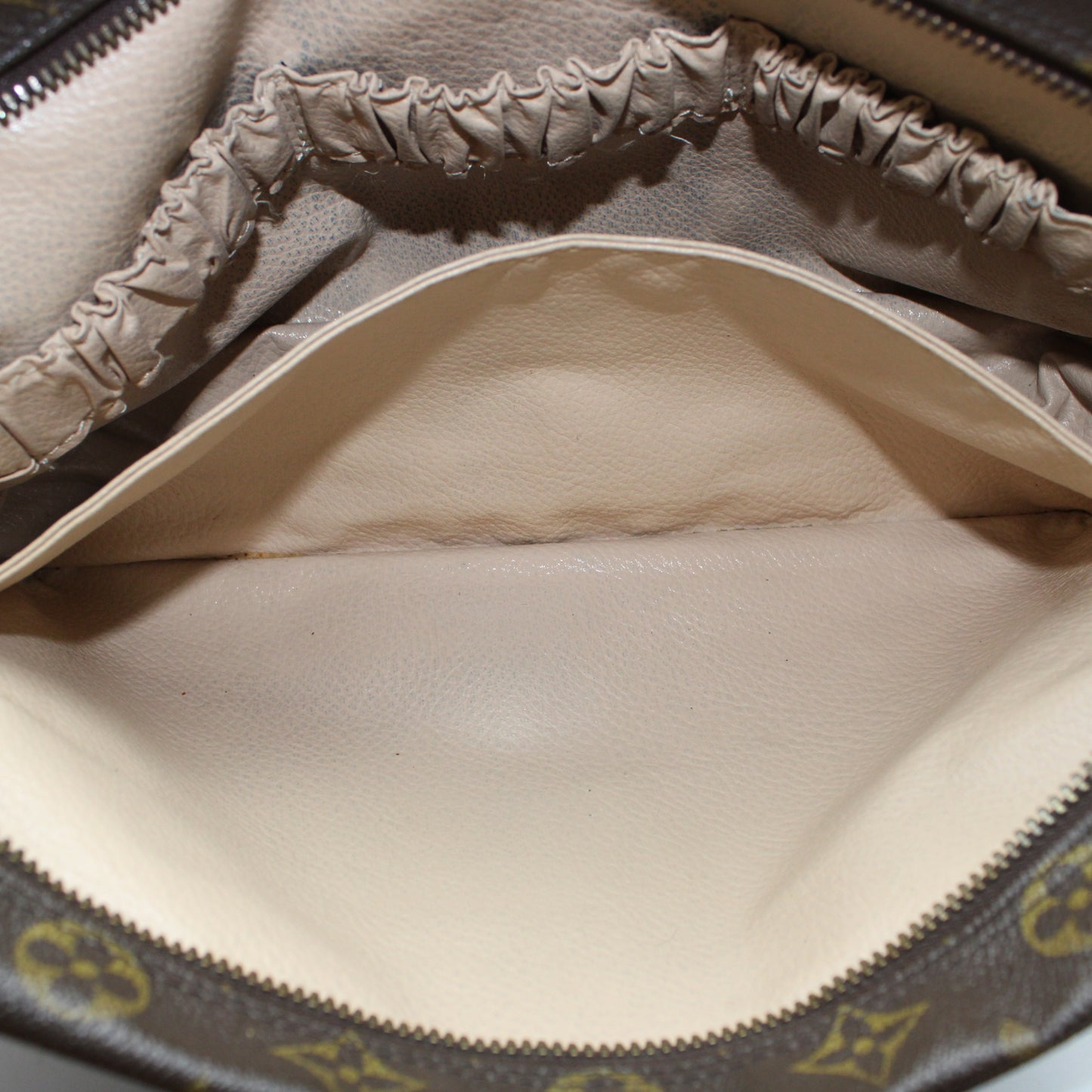 BORSA TROUSSE LOUIS VUITTON 28 GM MONOGRAM LB1929