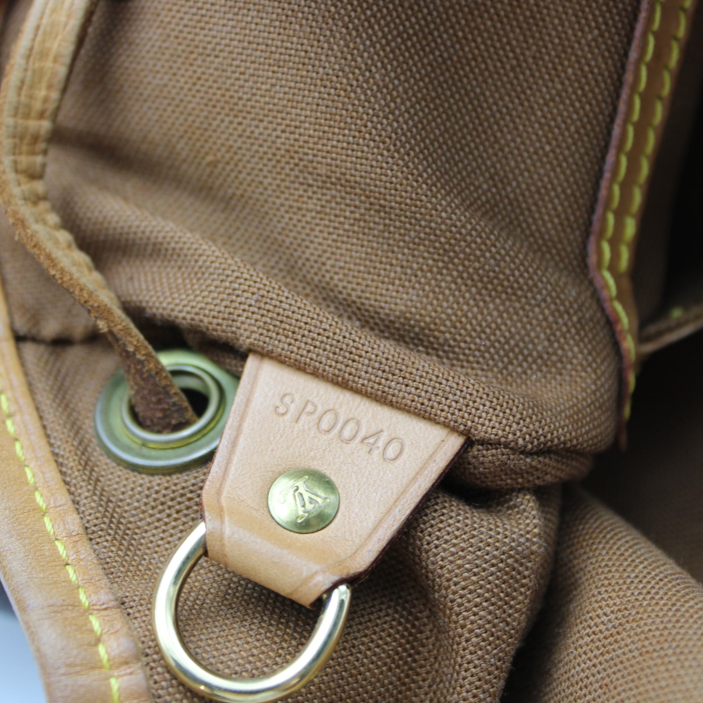 ZAINO LOUIS VUTTON MONTSOURIS MM MONOGRAM LB1935