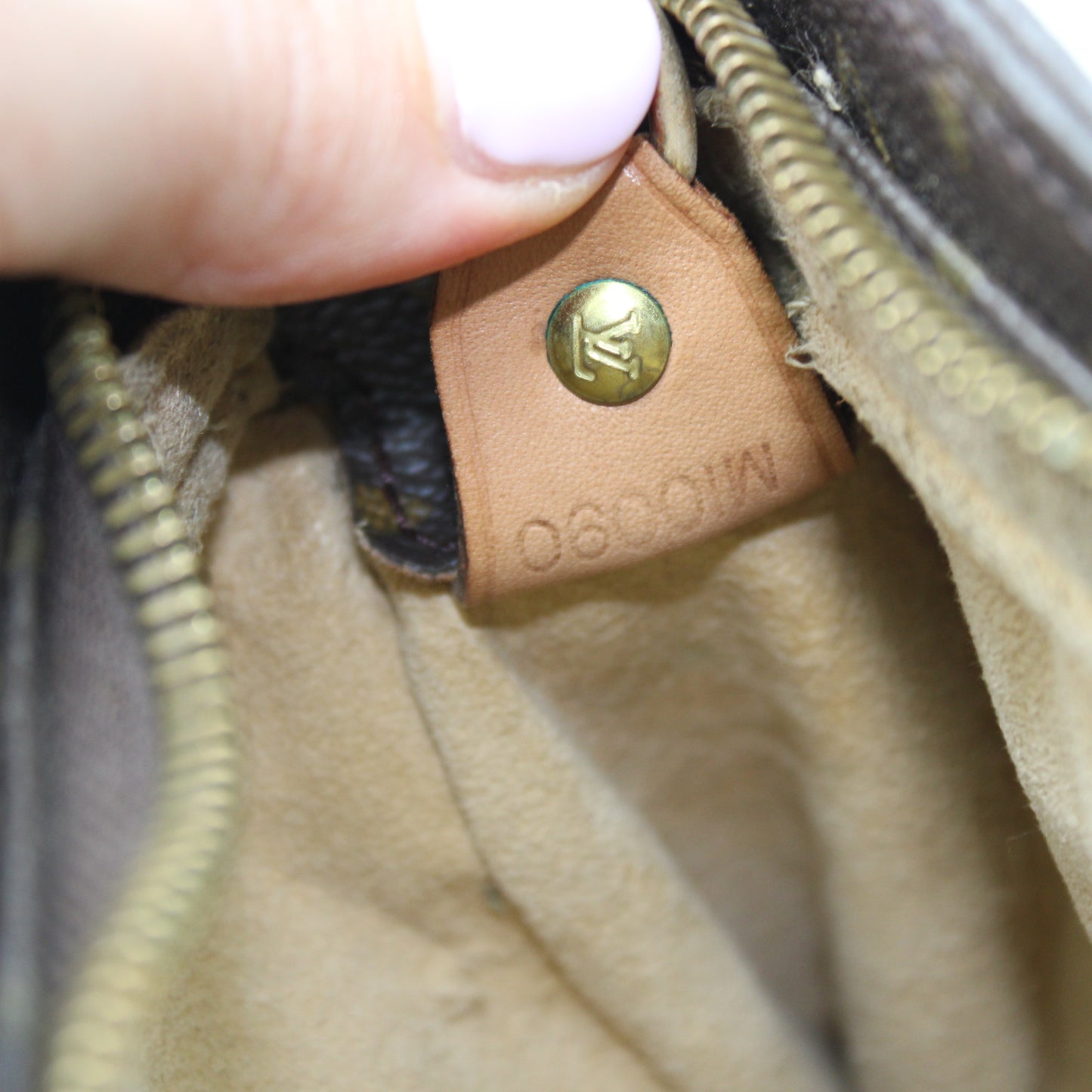 BORSA LOUIS VUITTON LOOPING GM MONOGRAM LB1934