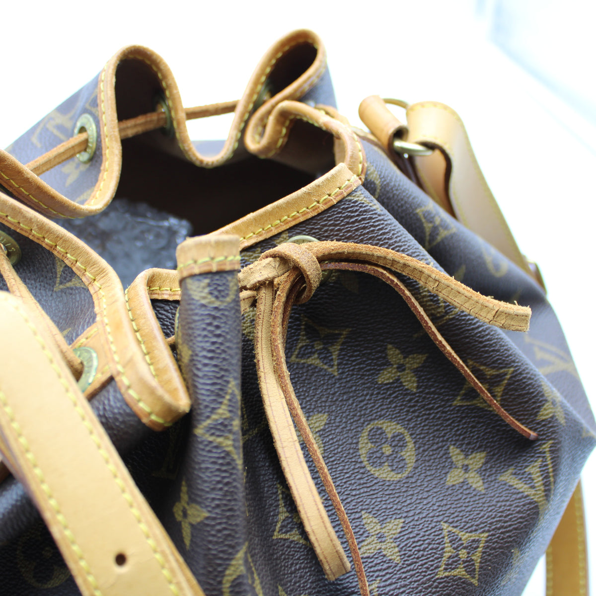 BORSA LOUIS VUITTON NOE MONOGRAM LB1945