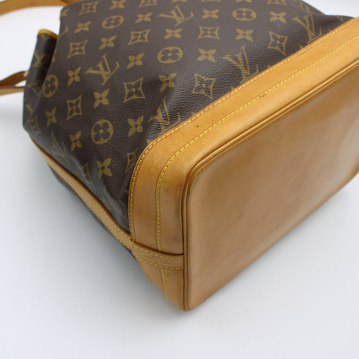 BORSA LOUIS VUITTON NOE MONOGRAM LB1945