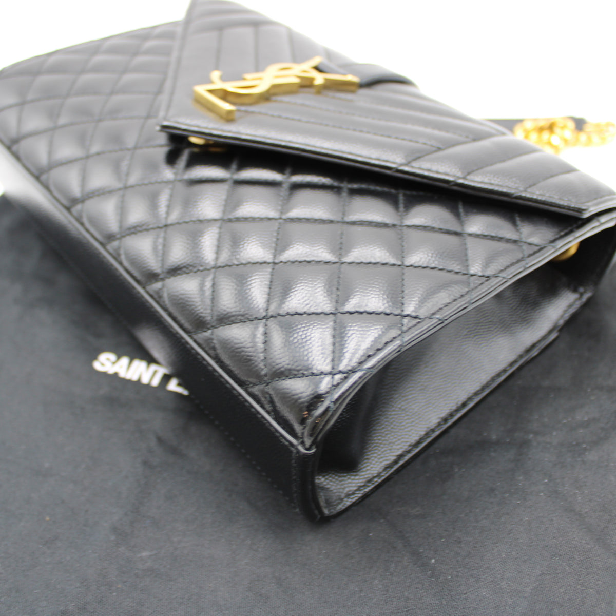 BORSA SAINT LAURENT ENVELOPE MEDIUM IN PELLE CAVIAR NERA YB123
