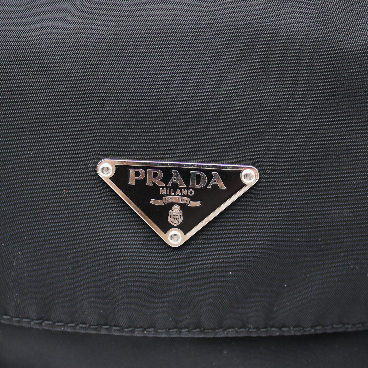 BORSA PRADA IN RE-NYLON NERA MESSENGER PB220