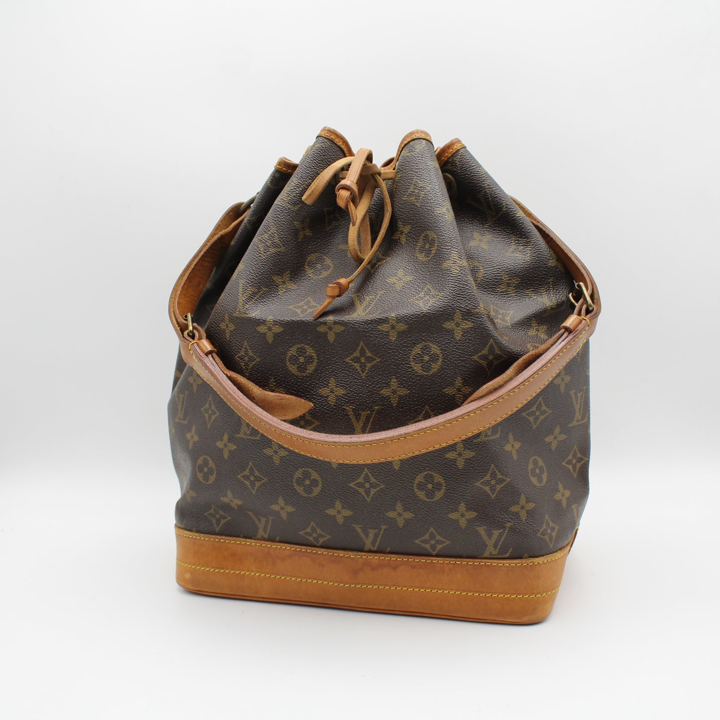 BORSA SECCHIELLO LOUIS VUITTON NOE MONOGRAM LB1617