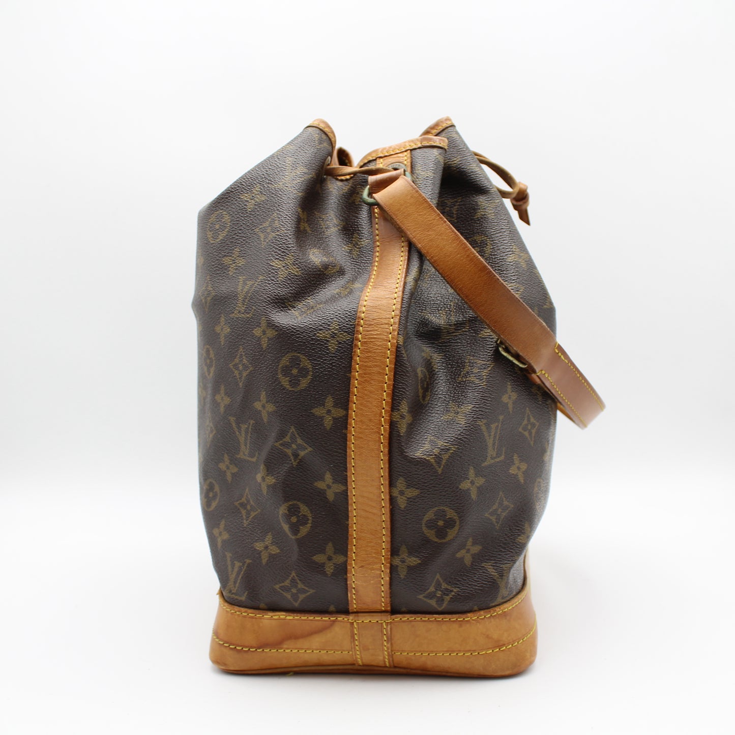 BORSA SECCHIELLO LOUIS VUITTON NOE MONOGRAM LB1617