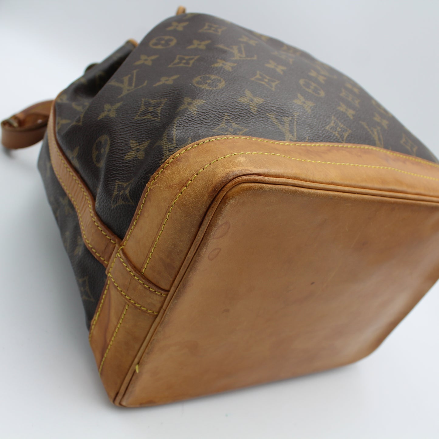 BORSA SECCHIELLO LOUIS VUITTON NOE MONOGRAM LB1617