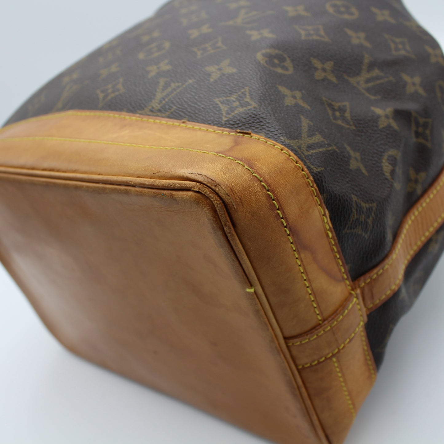 BORSA SECCHIELLO LOUIS VUITTON NOE MONOGRAM LB1617