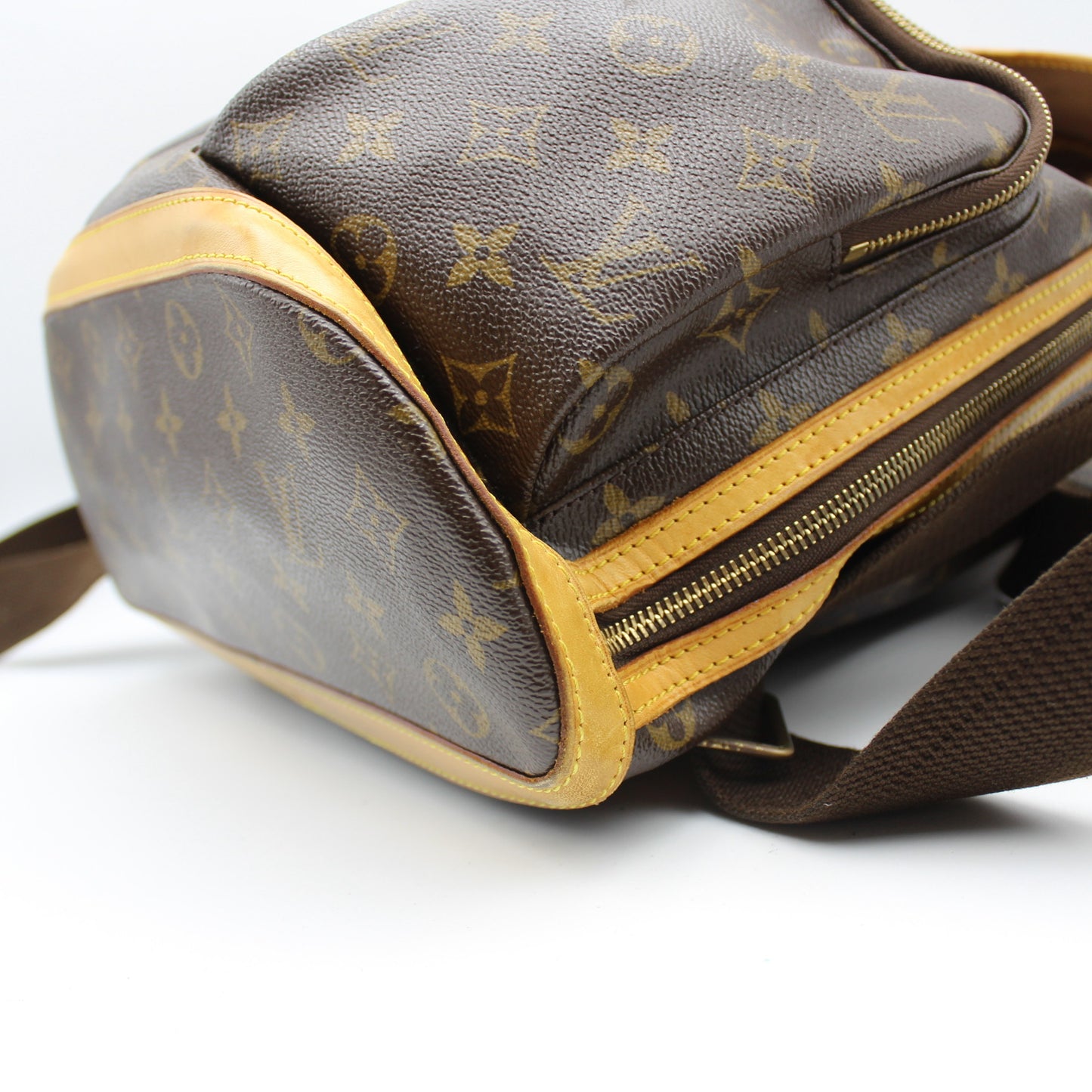 ZAINO BOSPHORE LOUIS VUITTON MONOGRAM LB1698