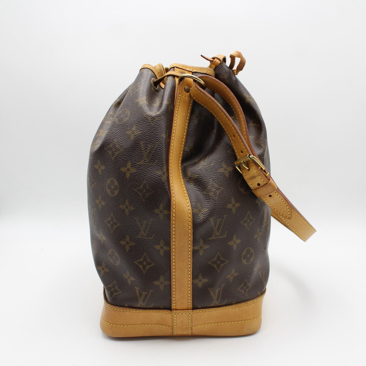 BORSA SECCHIELLO LOUIS VUITTON NOE MONOGRAM LB1717