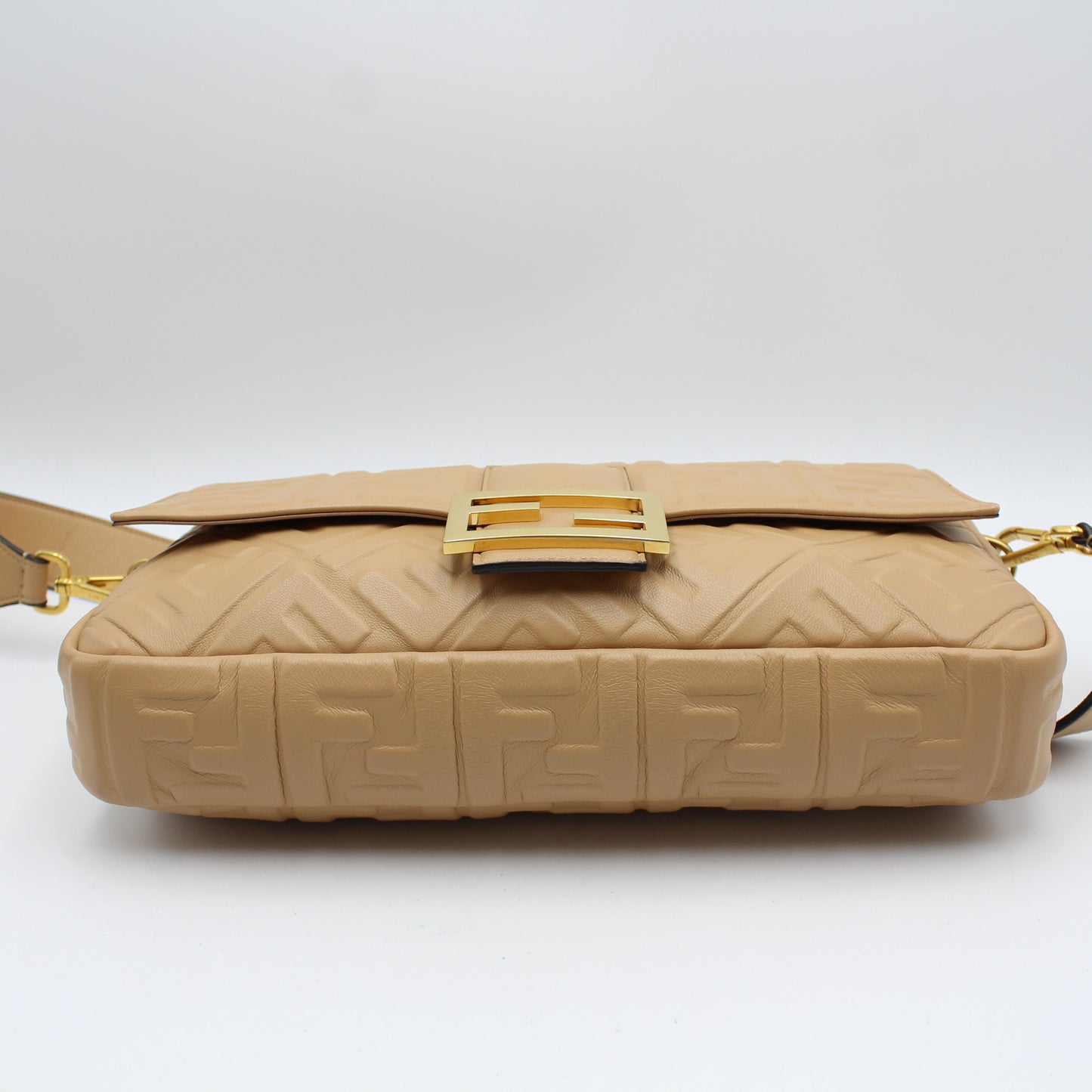 BORSA FENDI MAXI BAGUETTE IN PELLE BEIGE FB164