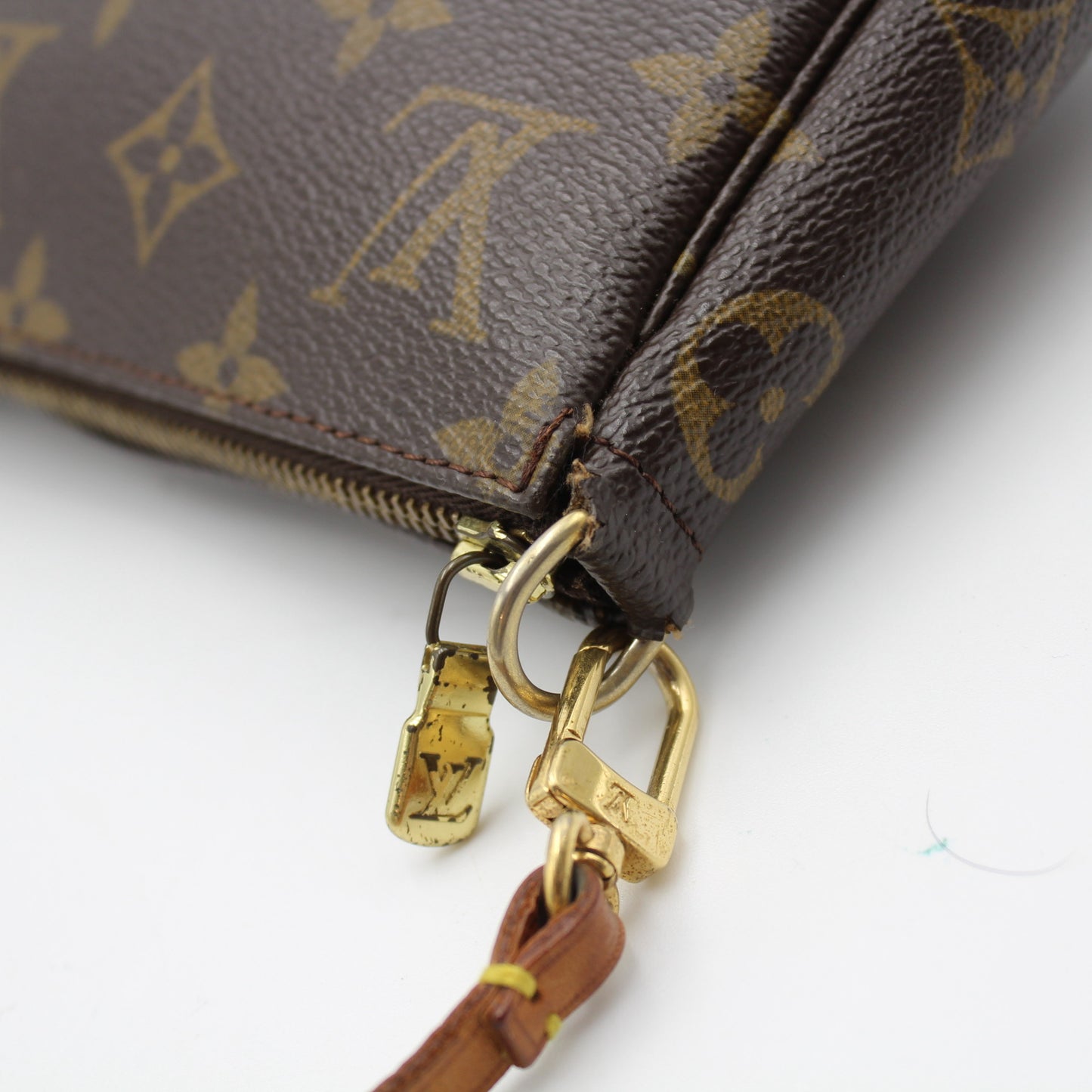 BORSA LOUIS VUITTON POCHETTE ACCESSOIRES NM MONOGRAM LB1720