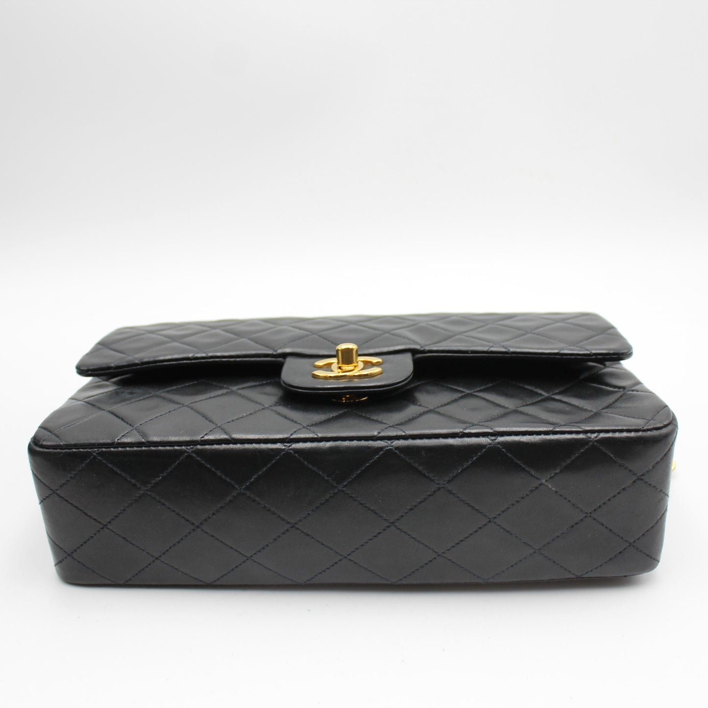 BORSA CLASSICA CHANEL TIMELESS IN PELLE DI AGNELLO NERA MEDIA CB258