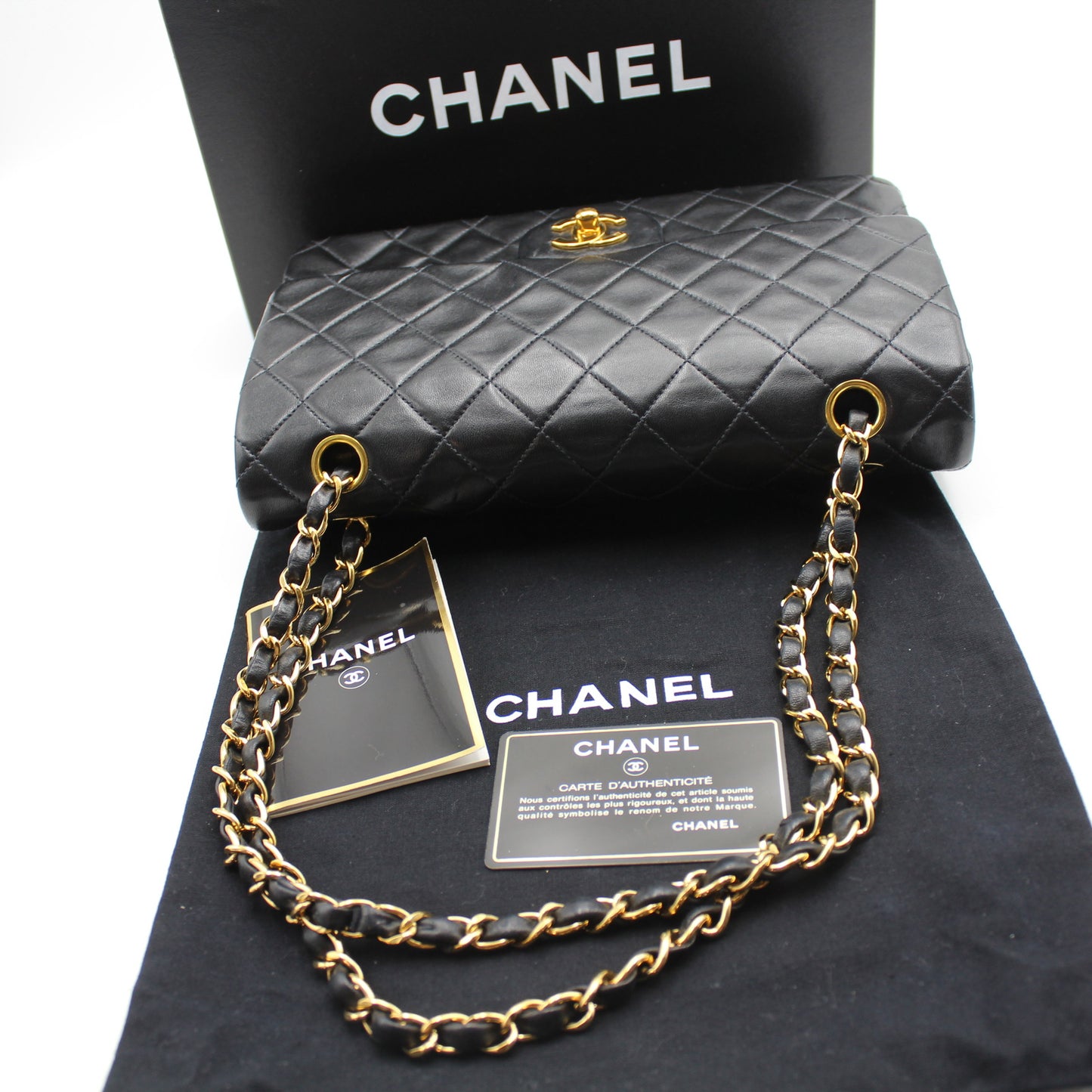 BORSA CLASSICA CHANEL TIMELESS IN PELLE DI AGNELLO NERA MEDIA CB258