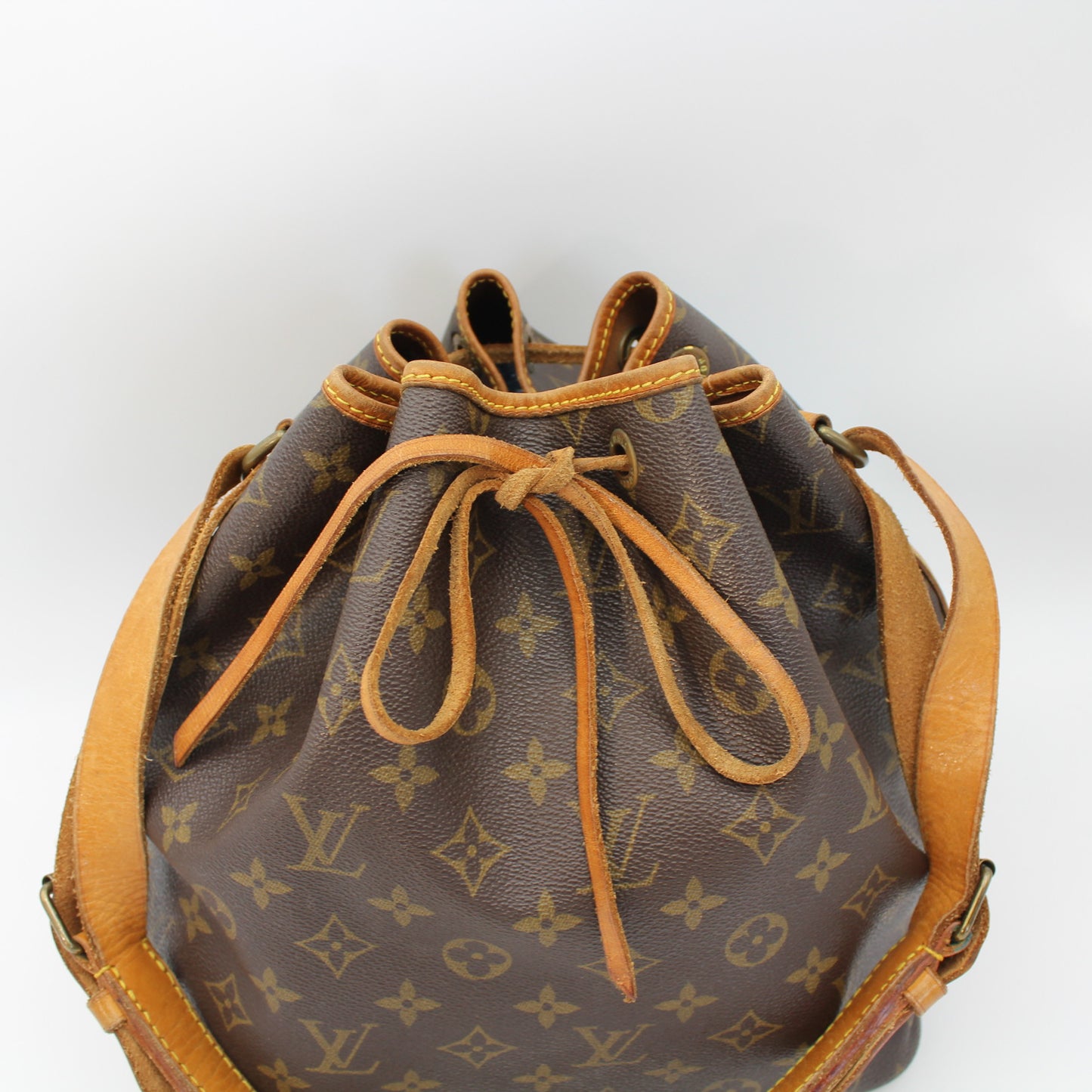 BORSA LOUIS VUITTON PETIT NOE MONOGRAM LB1729