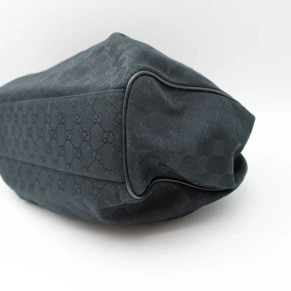 BORSA GUCCI SUKEY IN TESSUTO GG E PELLE NERA BB104