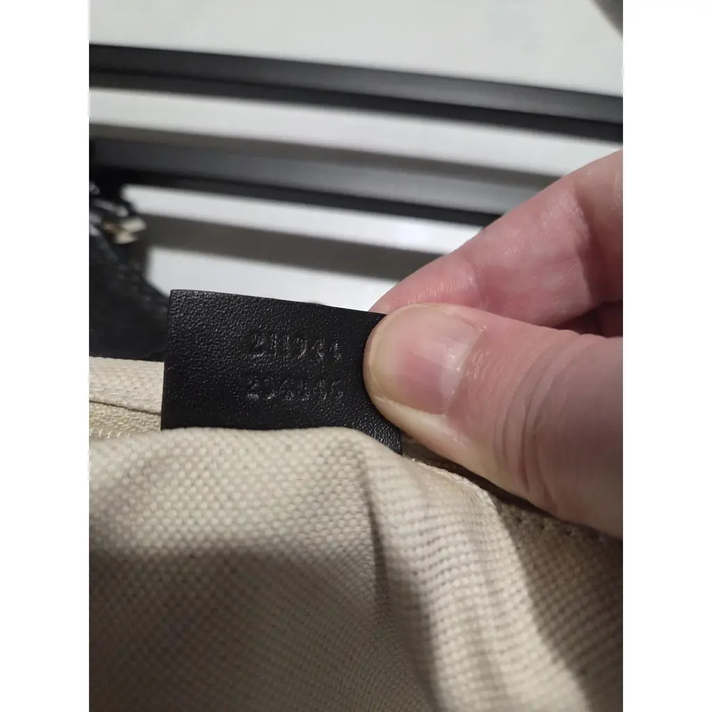 BORSA GUCCI SUKEY IN TESSUTO GG E PELLE NERA BB104