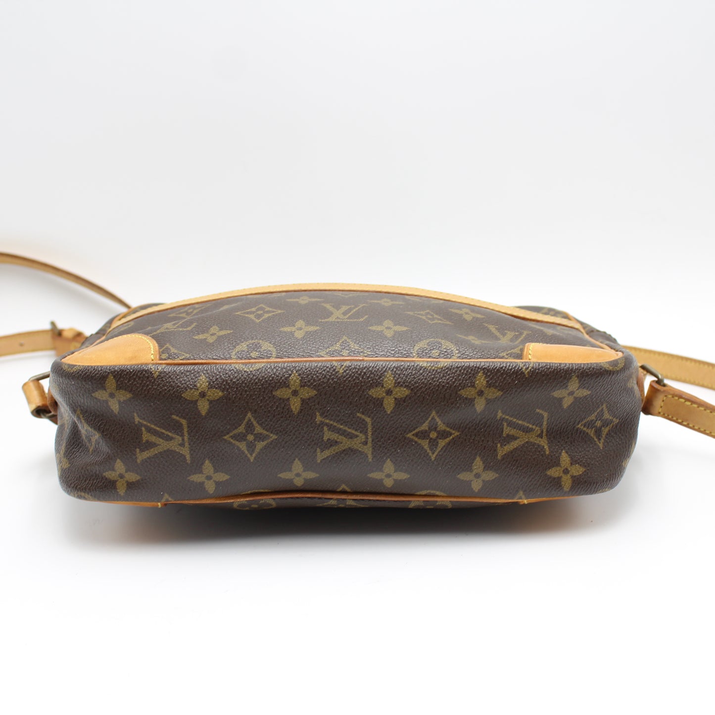 LOUIS VUITTON TROCADERO 27 MONOGRAM SHOULDER BAG LB1093